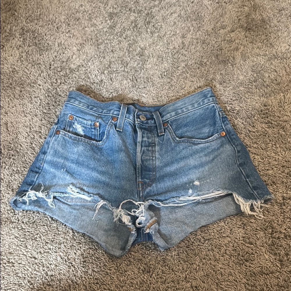 Denim Distressed Levi’s Shorts